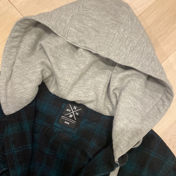 North western MFG co. Boys soft flannel plaid hoodie - Picture 3 of 8